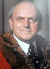 Picture of Cllr. V.D. Thomas. Mayor of Llanelli 1975 - 76 
